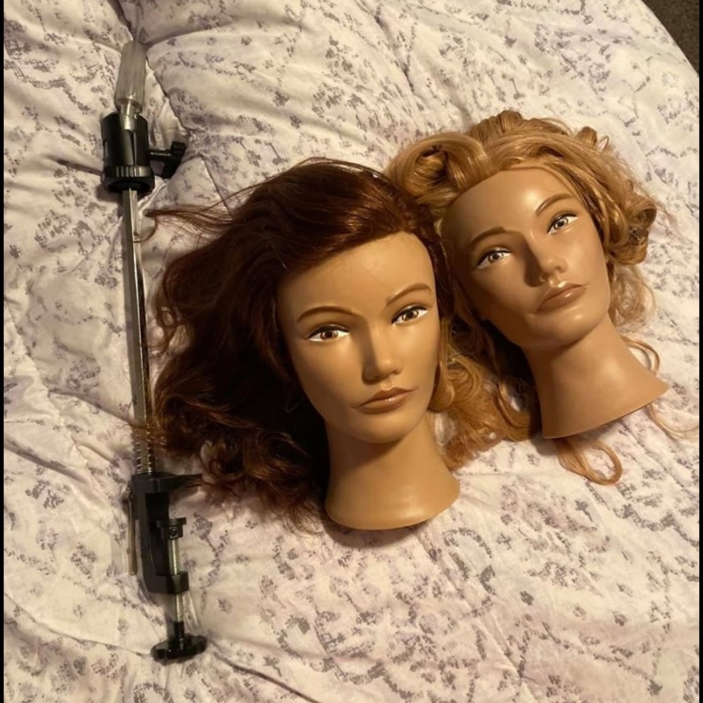 Mannequin head